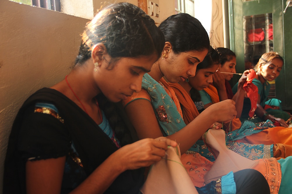 Fabric-Unit---Hand-Embroidery-training