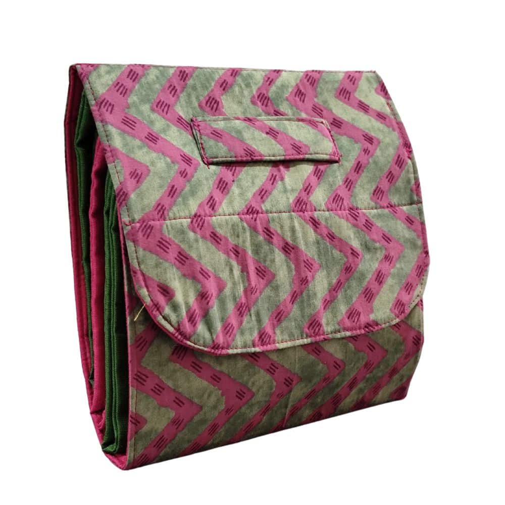 TRAVEL ORGANISER